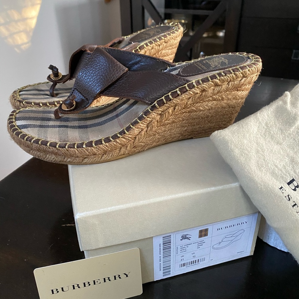 Burberry wedges, brown leather